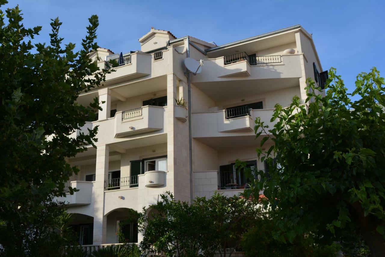 Apartments Villa Lili ทูแชพี ภายนอก รูปภาพ