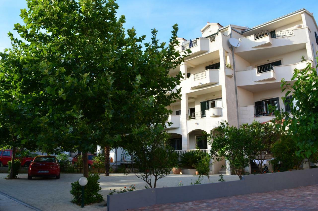 Apartments Villa Lili ทูแชพี ภายนอก รูปภาพ