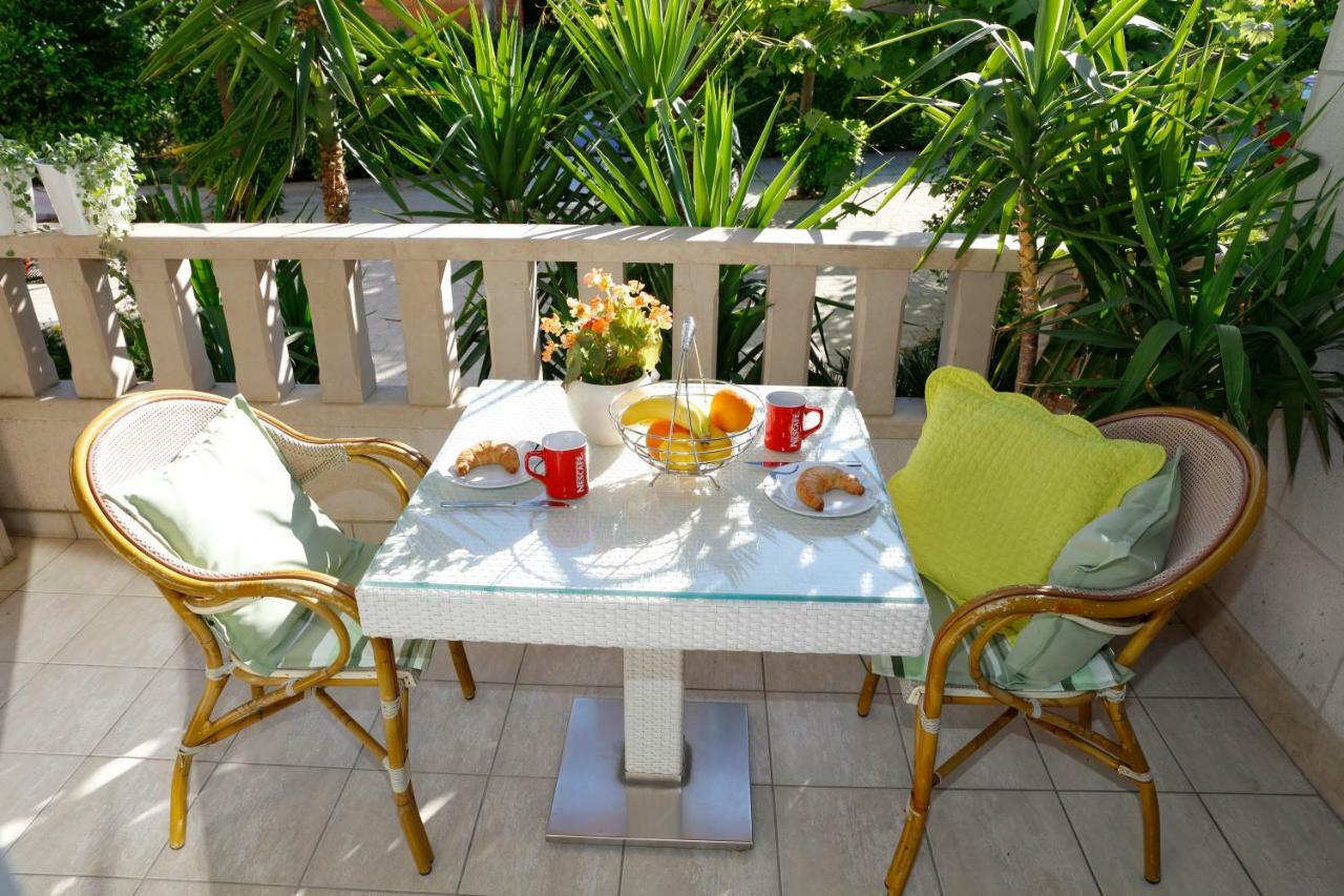 Apartments Villa Lili ทูแชพี ภายนอก รูปภาพ